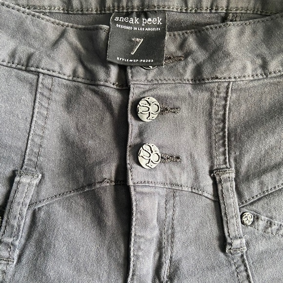 jeans - Picture 2 of 3